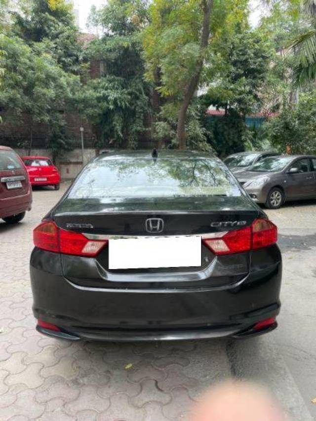 https://images10.gaadi.com/usedcar_image/4406164/original/0e6ae4185dbab8943b92a7c90ccdcc9e.jpeg?imwidth=6400