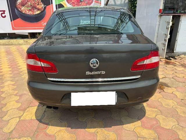 https://images10.gaadi.com/usedcar_image/4406181/original/96ffaf4d6798c040bac4d91bc493dfd0.jpg?imwidth=6400