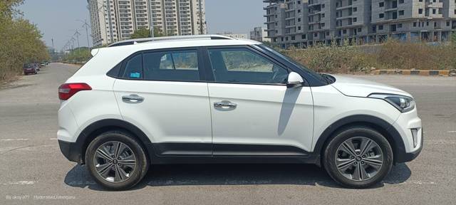 https://images10.gaadi.com/usedcar_image/4406195/original/a52dcfc5fbef4aed284d6a3bd1086770.jpg?imwidth=6402