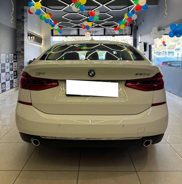 https://images10.gaadi.com/usedcar_image/4406201/original/processed_d2c3fba90347811e46d93b86771d56e3.jpg?imwidth=6401