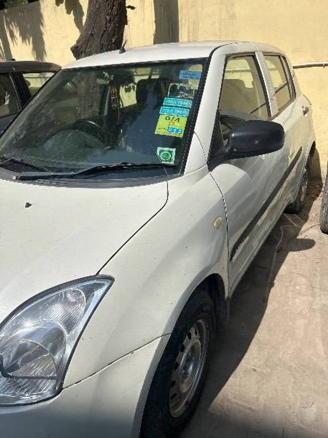 https://images10.gaadi.com/usedcar_image/4406208/original/8e4c64a0650f4b7bb4c952b32d90862c.jpg?imwidth=6402