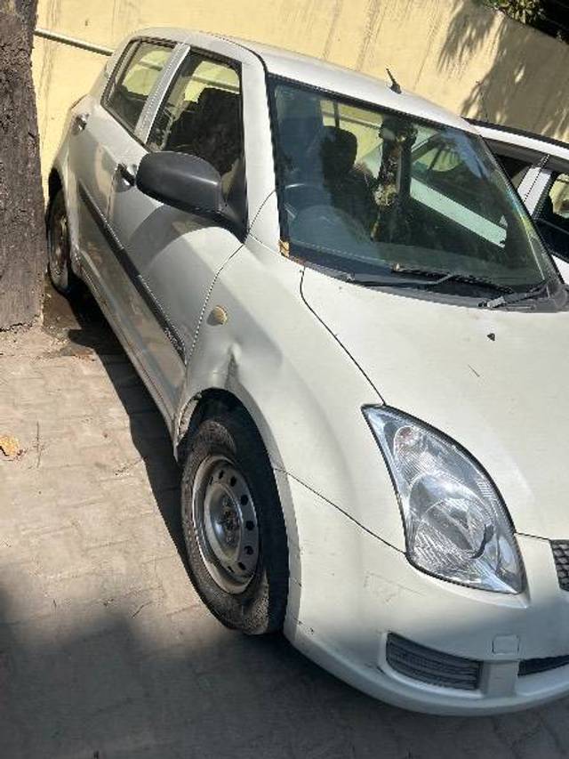 https://images10.gaadi.com/usedcar_image/4406208/original/abe2fdbbc235a56dd279d5bb473811d5.jpg?imwidth=6401