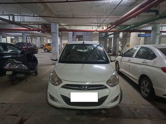 https://images10.gaadi.com/usedcar_image/4406297/original/e5eac22f0dbae1d11c3050be0ba994f7.jpg?imwidth=6400