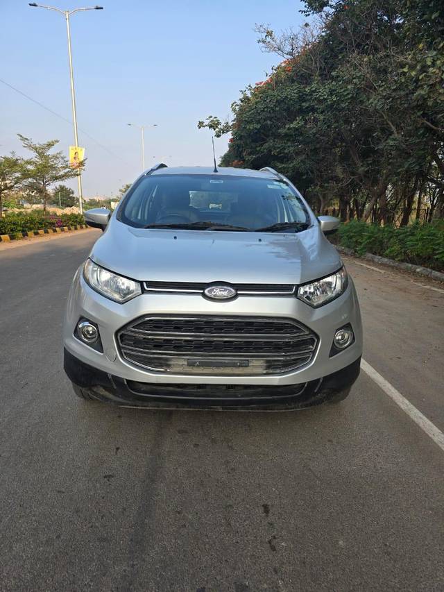 https://images10.gaadi.com/usedcar_image/4406352/original/8d3bd40360e4845a611ce046bb089dc8.jpg?imwidth=6402