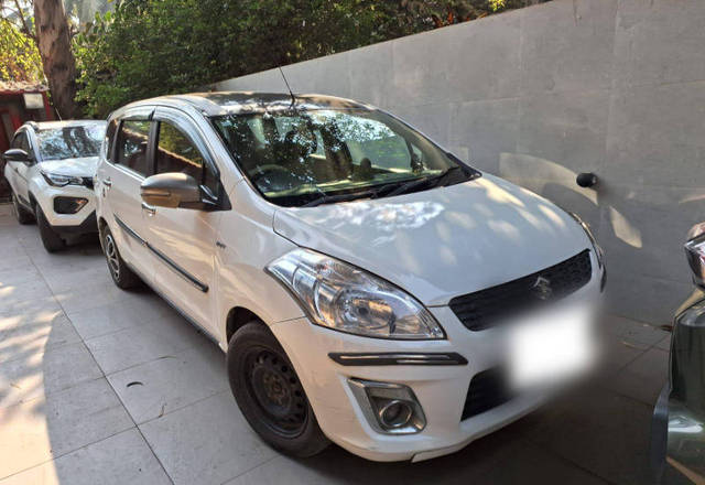 https://images10.gaadi.com/usedcar_image/4406476/original/d8bca009085ed46628a054ee33530224.jpg?imwidth=6400