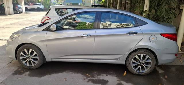 https://images10.gaadi.com/usedcar_image/4406538/original/47812c36b59f6c6b764fe54c1db09a5d.jpeg?imwidth=6401