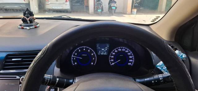 https://images10.gaadi.com/usedcar_image/4406538/original/f14a9a4e69ffb20200f9d3798c73bfe3.jpeg?imwidth=6400