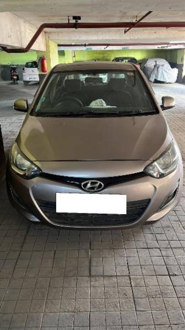 https://images10.gaadi.com/usedcar_image/4406544/original/1a6c39a61b8fdac0cdc174b2cf3356cf.jpeg?imwidth=6400