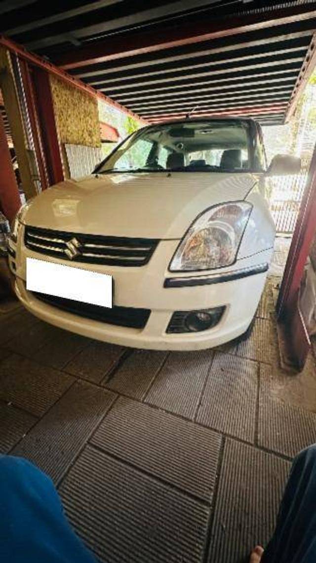 https://images10.gaadi.com/usedcar_image/4406587/original/e1ba4f82092761f87a443a1a3aaac568.jpeg?imwidth=6401