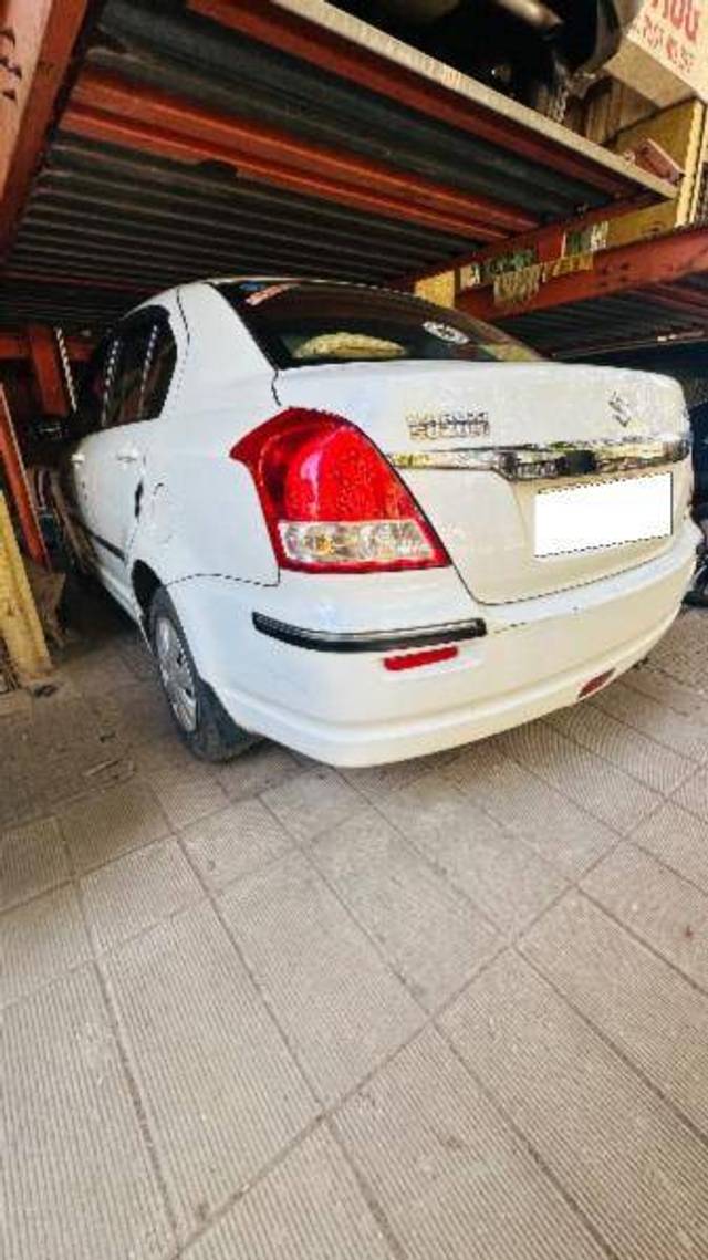 https://images10.gaadi.com/usedcar_image/4406587/original/e313e44e32044e700cb78d39c1bd8650.jpeg?imwidth=6402