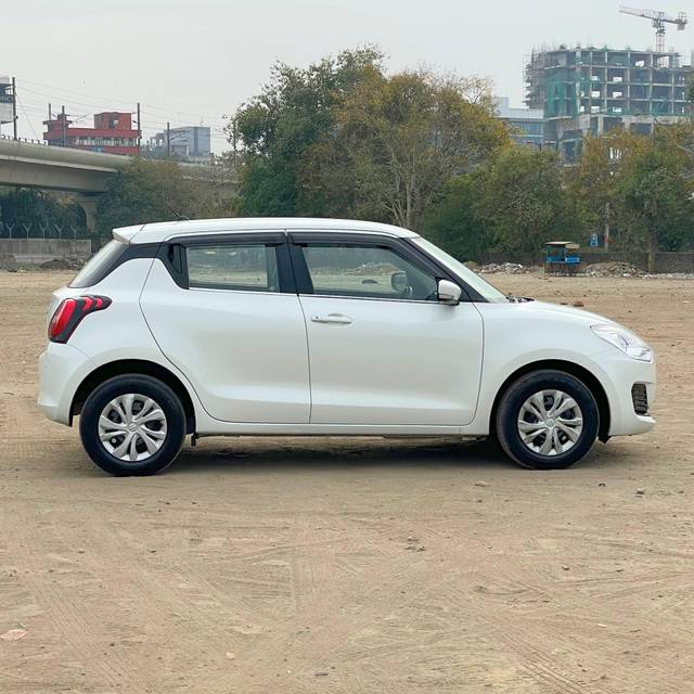 https://images10.gaadi.com/usedcar_image/4406697/original/cf449b4608a4752b5e3562bd30ce4160.jpg?imwidth=6401