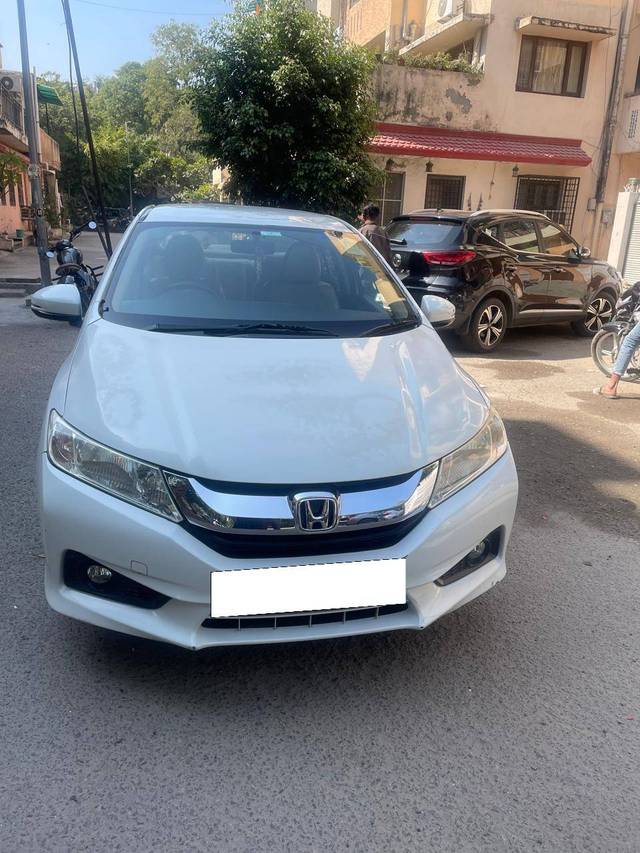 https://images10.gaadi.com/usedcar_image/4406827/original/6ba51f4e9ed6f24e37a29cf082b3499a.jpg?imwidth=6400