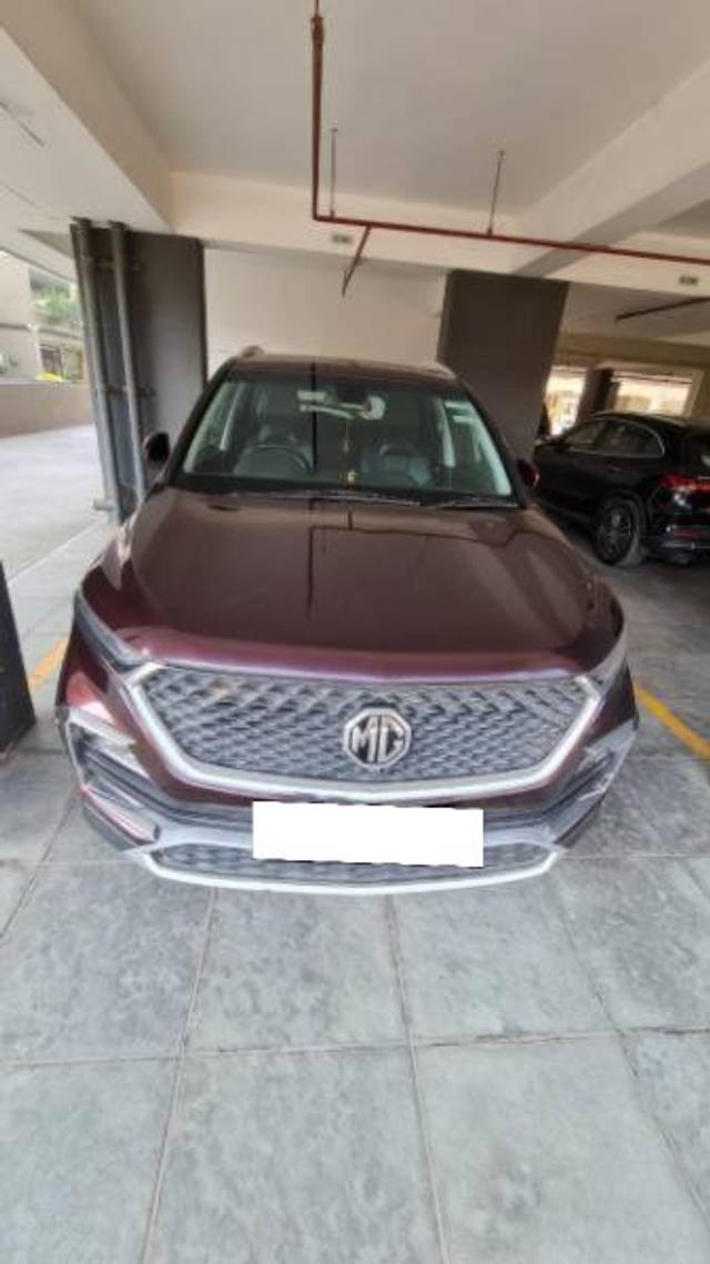 https://images10.gaadi.com/usedcar_image/4406910/original/processed_86b5d7a5-b747-40b9-946a-cfb3ae5102de.jpg?imwidth=6400