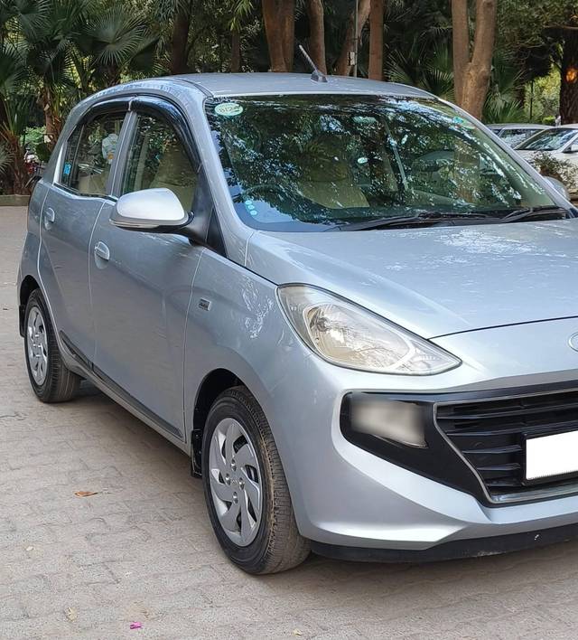 https://images10.gaadi.com/usedcar_image/4406925/original/processed_faf5c6dbb44487b26012d09d75fad5a3.jpg?imwidth=6400