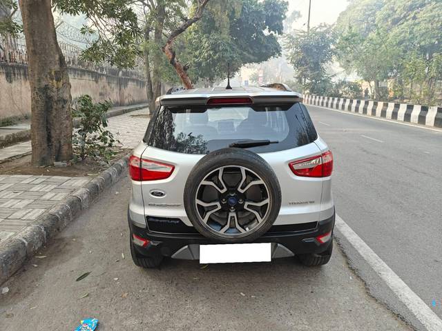 https://images10.gaadi.com/usedcar_image/4407028/original/processed_9336d854c1411edd6ffe6214a22f3363.jpg?imwidth=6401