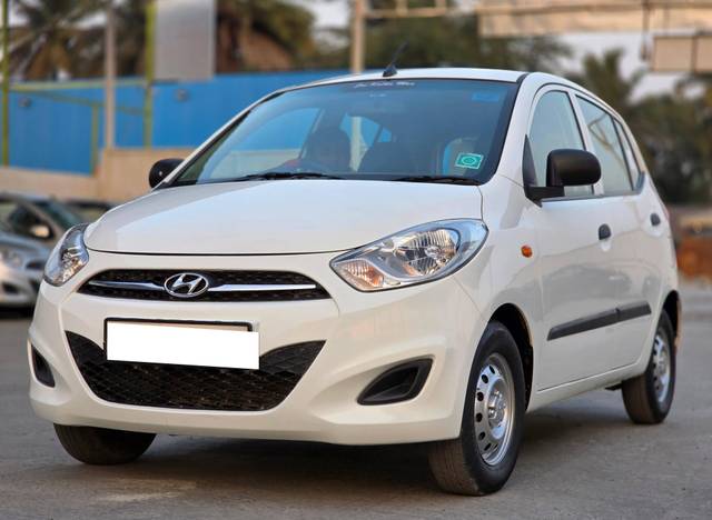 https://images10.gaadi.com/usedcar_image/4407085/original/processed_9b39bdf37d2c35af7ed7cb35cce58694.jpg?imwidth=6400