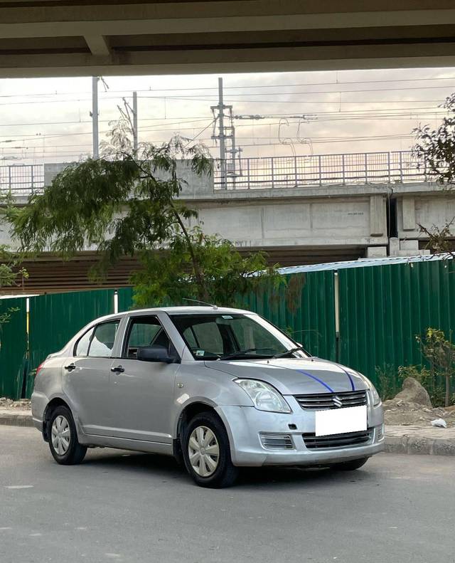 https://images10.gaadi.com/usedcar_image/4407121/original/processed_2aacc1f150ec3a3941769a8fab6d2fd6.jpg?imwidth=6400