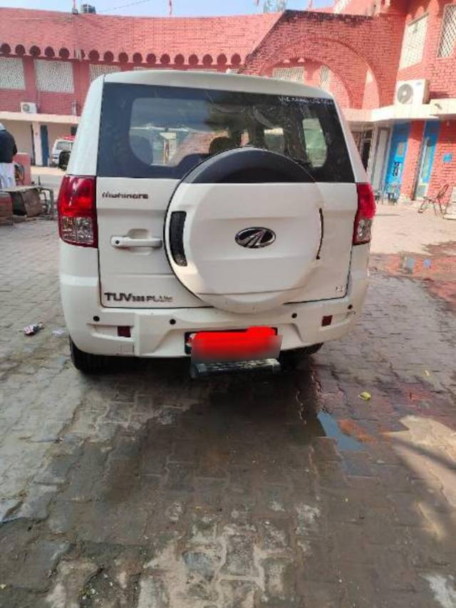 https://images10.gaadi.com/usedcar_image/4407292/original/processed_e293f7a7-5b6f-4d6f-bc5f-af7a1087c612.jpg?imwidth=6401