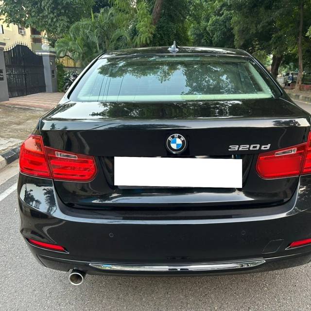 https://images10.gaadi.com/usedcar_image/4407331/original/processed_b9617866c5d2a39e88747e62e294d416.jpg?imwidth=6401