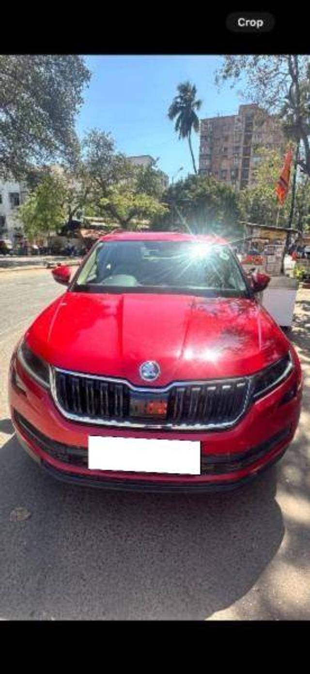 https://images10.gaadi.com/usedcar_image/4407334/original/a49a71b508d48fad639e2c974db7355e.jpeg?imwidth=6400