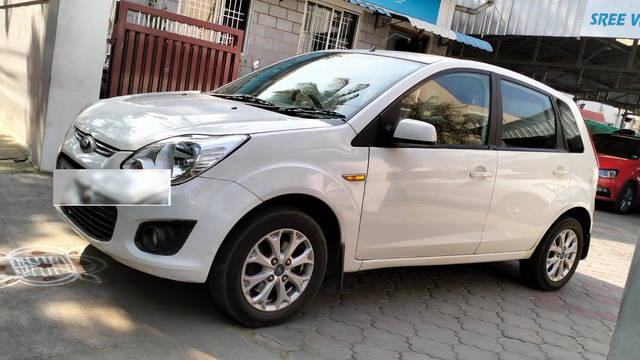 https://images10.gaadi.com/usedcar_image/4407422/original/e8bfab69ae2520783f797ded351f1748.jpg?imwidth=6402