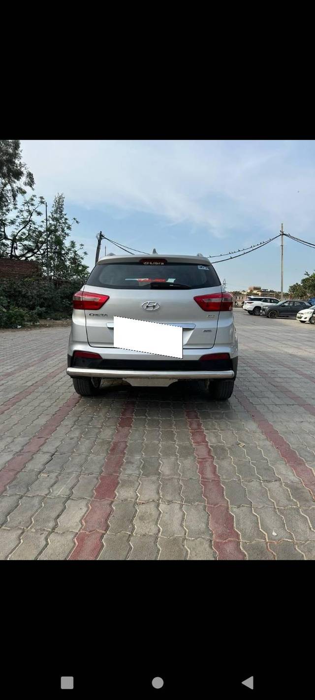 https://images10.gaadi.com/usedcar_image/4407460/original/processed_e6c1df15b50f190e106281e41f68e5cb.jpg?imwidth=6402