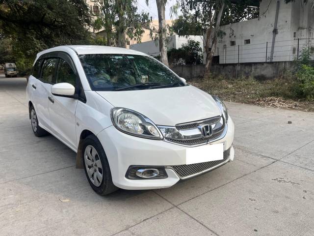 https://images10.gaadi.com/usedcar_image/4407509/original/processed_e47332fc-f03b-4348-94ae-7d5832c078f5.jpg?imwidth=6400