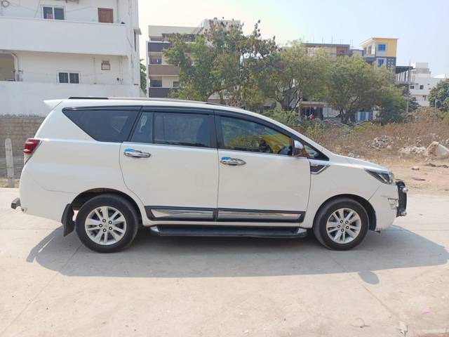 https://images10.gaadi.com/usedcar_image/4407565/original/a46f134824929c4975d1b1d93b766364.jpg?imwidth=6401