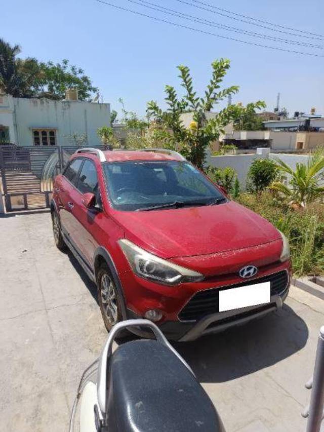 https://images10.gaadi.com/usedcar_image/4407669/original/c22a994dbdb47575ea5fdfbe284b7e69.jpg?imwidth=6400