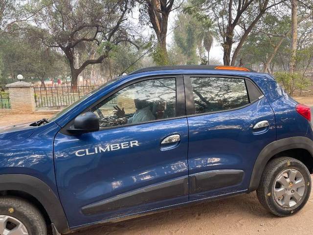 https://images10.gaadi.com/usedcar_image/4407675/original/e5b92da81ca6830640ebe6fbbf18b06a.jpeg?imwidth=6400