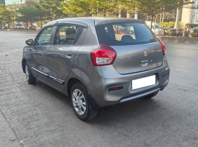 https://images10.gaadi.com/usedcar_image/4407710/original/processed_9a0fd6636245721d7608cfe6441ad89a.jpg?imwidth=6401