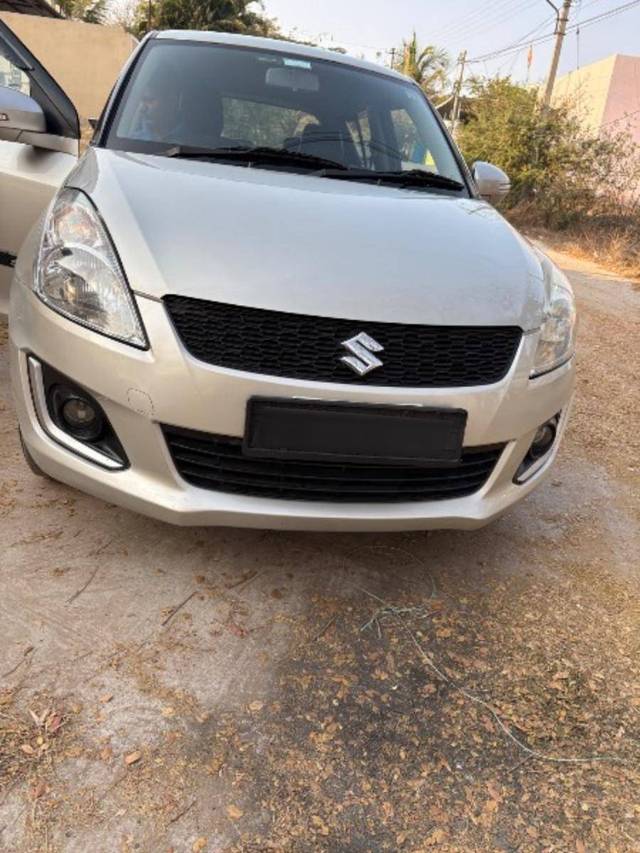 https://images10.gaadi.com/usedcar_image/4407715/original/a35072f9ddb394bf40e23d438a9d671d.jpeg?imwidth=6400