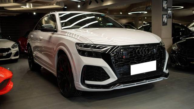 https://images10.gaadi.com/usedcar_image/4407721/original/processed_c5fc35909cce5d8c58ae092676a90608.jpg?imwidth=6400
