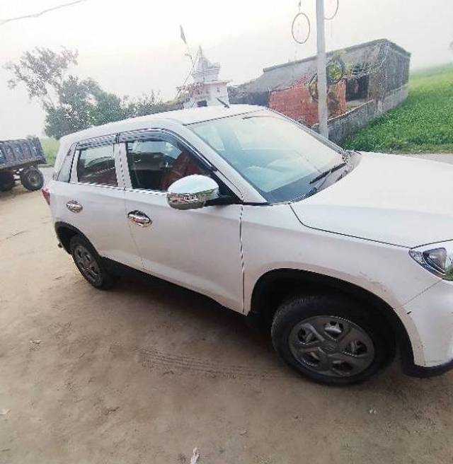 https://images10.gaadi.com/usedcar_image/4407740/original/processed_378ed542-bd51-4c01-8b04-07fd2c829abe.jpg?imwidth=6402