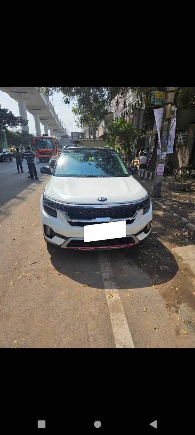 https://images10.gaadi.com/usedcar_image/4407791/original/processed_298ed60b04611dd6a70e65ea47e1c03e.jpg?imwidth=6400