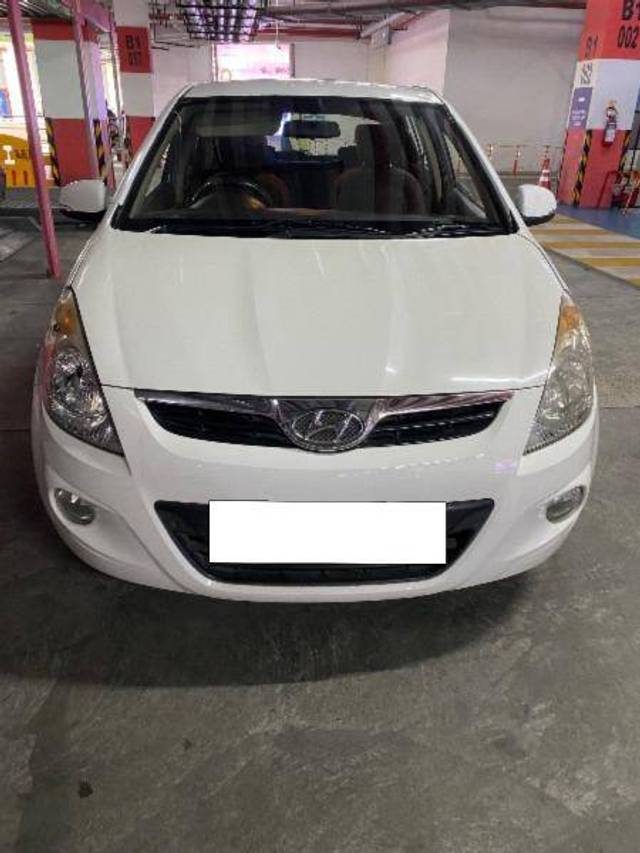 https://images10.gaadi.com/usedcar_image/4407817/original/4524d046e6c3e3a8b24580c143e448b9.jpeg?imwidth=6400
