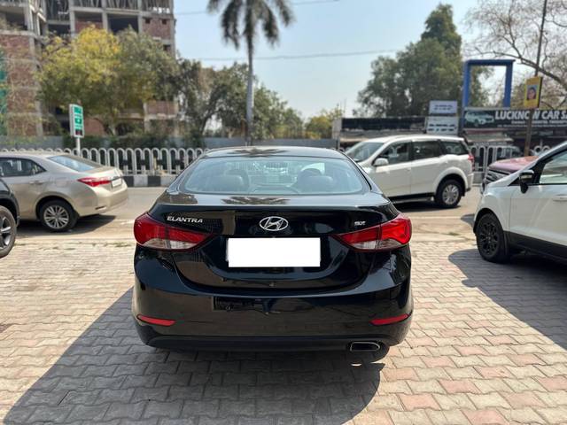 https://images10.gaadi.com/usedcar_image/4407930/original/processed_a7ca8e4a-a25a-4653-b060-8788602418dd.jpg?imwidth=6401