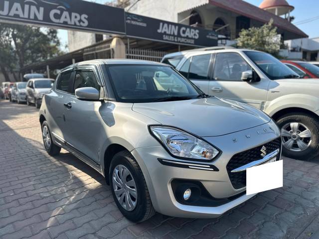 https://images10.gaadi.com/usedcar_image/4407936/original/processed_62544edb-ff21-44ca-99db-13ef01448921.jpg?imwidth=6400