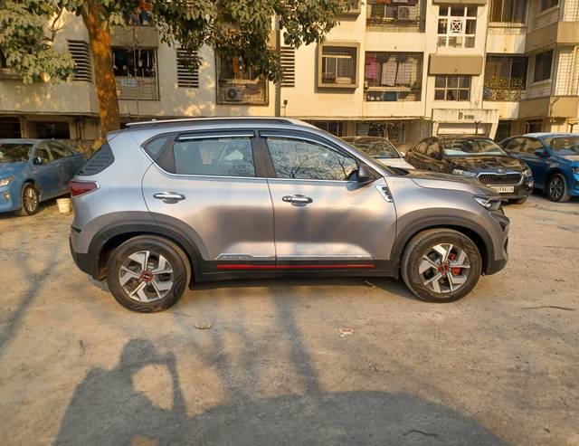 https://images10.gaadi.com/usedcar_image/4408030/original/46402a127bafa60672522f559b8969b7.jpeg?imwidth=6402