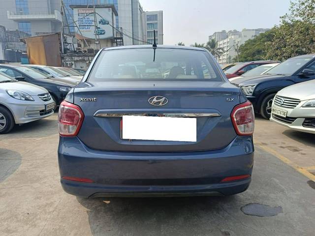 https://images10.gaadi.com/usedcar_image/4408112/original/processed_07bb2943e12a1deb5123c56619c419dc.jpg?imwidth=6401