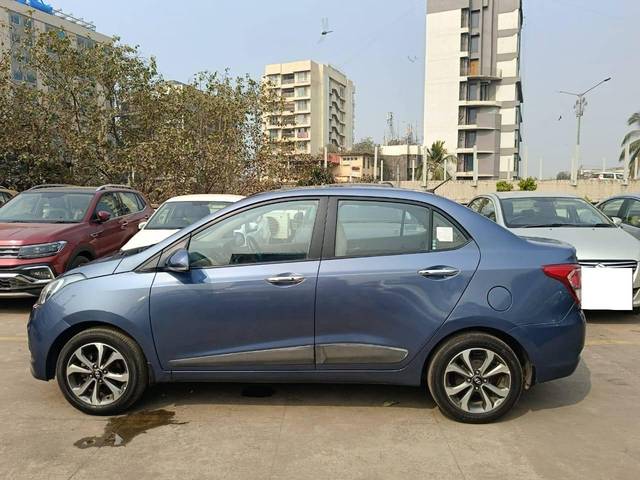 https://images10.gaadi.com/usedcar_image/4408112/original/processed_361eb38ed7df66bc0d3f681ba46c2cd6.jpg?imwidth=6402