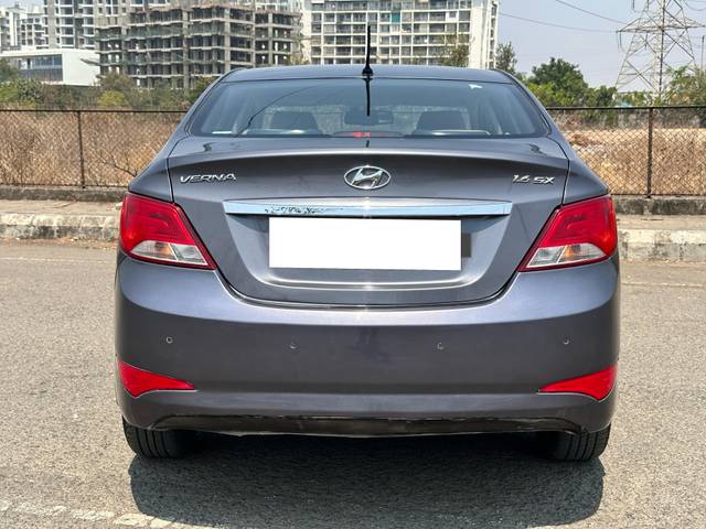 https://images10.gaadi.com/usedcar_image/4408195/original/processed_ee85b0f2d58aa1ec087a73ac06195ff3.jpg?imwidth=6402