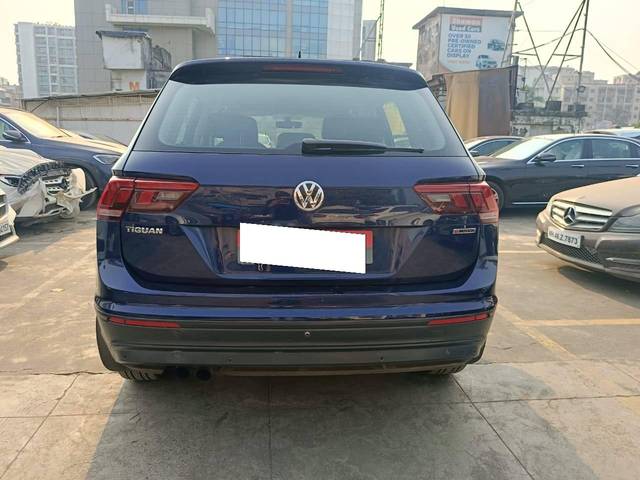 https://images10.gaadi.com/usedcar_image/4408246/original/processed_b489466b61d14042173990787ab7961d.jpg?imwidth=6402