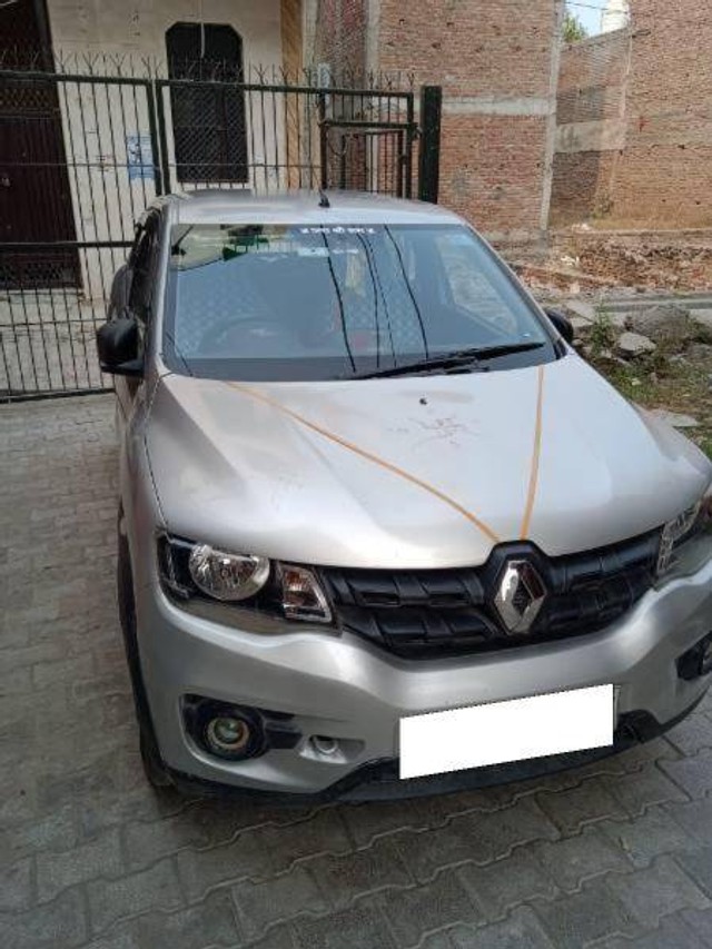 https://images10.gaadi.com/usedcar_image/4408251/original/426f424733625f6d93fcc6498ceec7f9.jpg?imwidth=6402