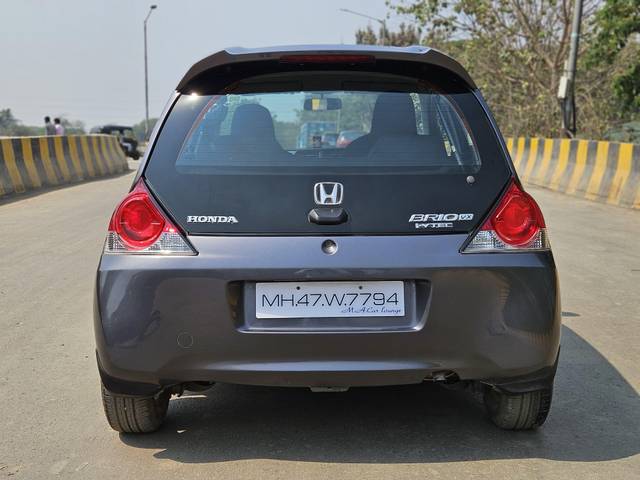 https://images10.gaadi.com/usedcar_image/4408286/original/processed_e9b756776011143fda08d8e5421641fc.jpg?imwidth=6402