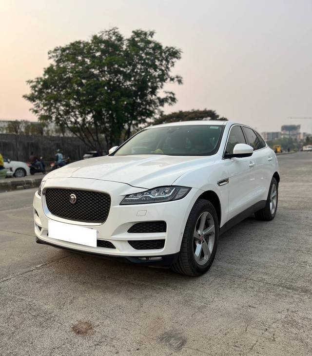 https://images10.gaadi.com/usedcar_image/4408335/original/processed_90393f00949486fd300a8e0187700ae0.jpeg?imwidth=6402