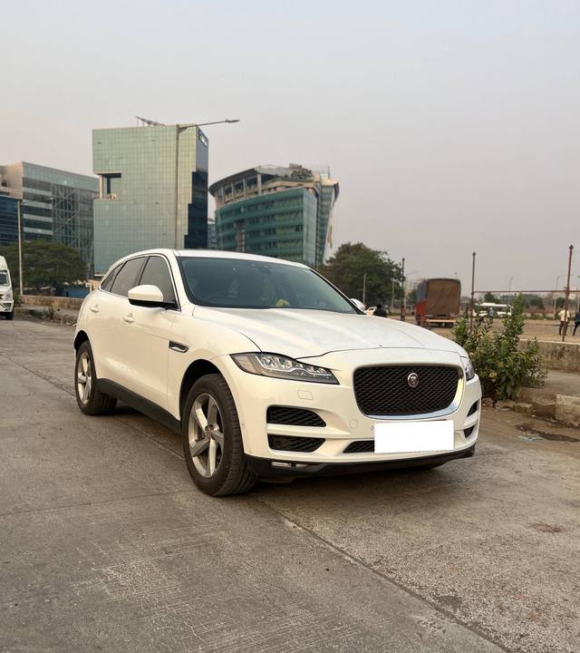 https://images10.gaadi.com/usedcar_image/4408335/original/processed_fd26622e88a96e843796cf43579d58a9.jpeg?imwidth=6400