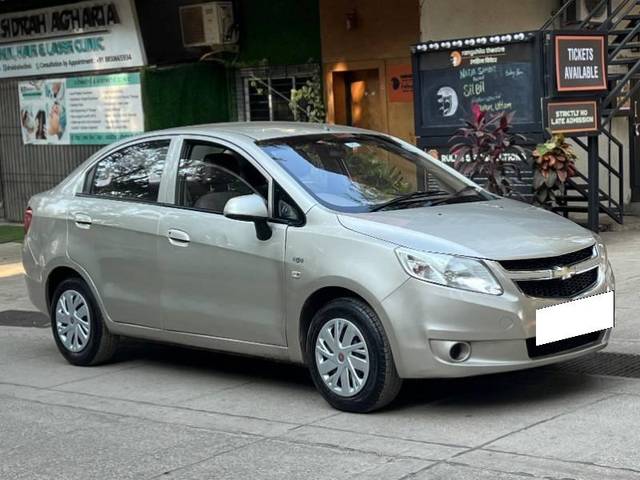 https://images10.gaadi.com/usedcar_image/4408387/original/processed_00f29118-33dd-4e54-bc28-89693d57c0cb.jpg?imwidth=6400