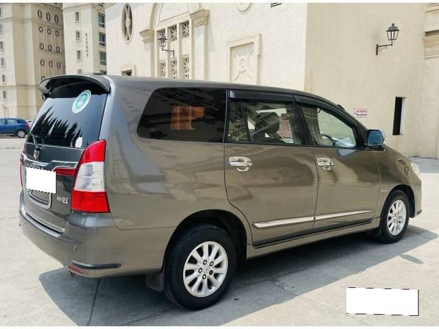 https://images10.gaadi.com/usedcar_image/4408408/original/processed_abe1a29ce19b09f2e9adb729ef7f8b40.jpg?imwidth=6402