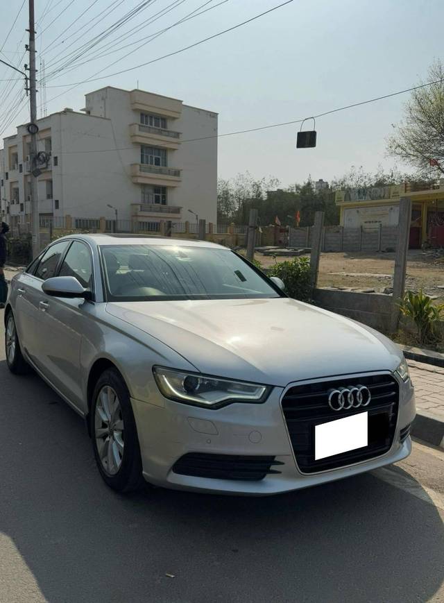 https://images10.gaadi.com/usedcar_image/4408418/original/processed_616a58d593c4f8aada946db647762413.jpg?imwidth=6400